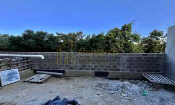 Imagem 7: Seu Novo Lar em Morada de Laranjeiras: Casa Triplex Pronta para Morar!