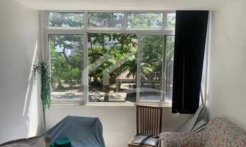 Imagem 2: Maravilhoso 3 quartos no posto 2 com vista mar na quadra da praia