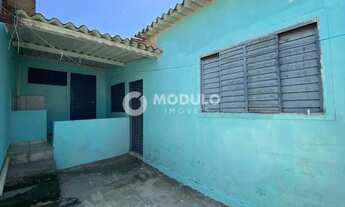 Imagem: Casa de colônia disponível para locação