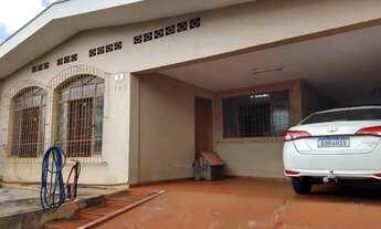 Imagem 2: Casa com 4 quartos para alugar por R$ 2350.00 à venda por R$ 435000.00, 200.00 m2 - JARDIM