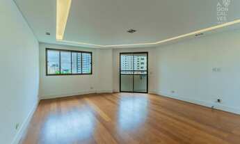 Imagem 2: Apartamento no Mont Royal, 04 Quartos, 02 Vagas, Churrasqueira a Carvão, Batel, Curitiba