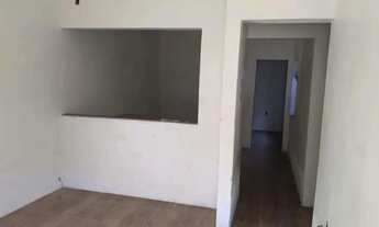 Imagem: Casa com 2 dorm. De alvenaria em região