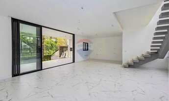 Imagem 7: Sobrado em condomínio com 245m², 4 suítes, elevador R$ 2.200.000,00 Santa Felicidade, Cur