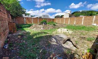 Imagem 2: Terreno no Planalto c/ projetado p/ kitnets