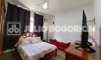 Imagem 7: Casa frente de rua com 7 quartos . 2 vagas próximo ao Méier