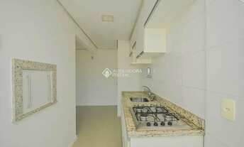 Imagem 5: Imóvel para aluguel possui 60 metros quadrados com 2 quartos em Menino Deus - Porto Alegre