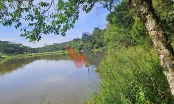 Imagem 2: Chácara com Restaurante, Lago e Estrutura Completa em São José dos Pinhais
