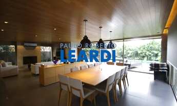 Imagem: CASA EM CONDOMÍNIO - ALPHAVILLE - SP