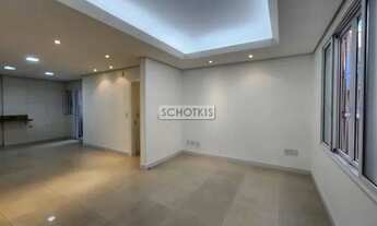 Imagem 3: IMOBILIÁRIA SCHOTKIS VENDE APARTAMENTO DE 03 DORMITÓRIOS REFORMADO TIPO GARDEN, TÉRREO, DE