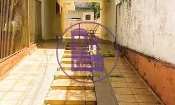 Imagem 3: Casa térrea à venda com 12 quitinetes no fundo