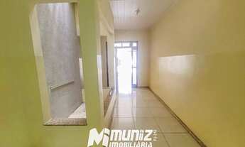 Imagem 6: Casa Com Ótima Localização Disponível Para Aluguel na Avenida Carlos Burlamarqui