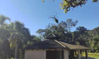 Imagem 2: CASA EM CLUBE DE CAMPO PRÓXIMO A CAMPO ALEGRE/SC