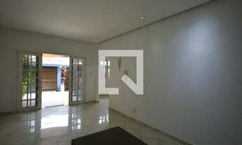 Imagem 5: Casa de Condomínio à Venda - Bonsucesso, 3 Quartos, 216 m2