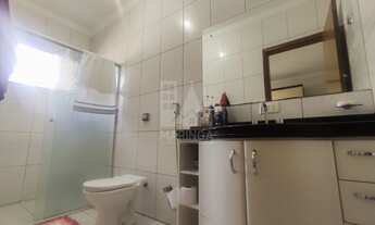 Imagem 5: Casa para venda com piscina no Jardim Paris em Maringá