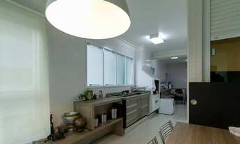 Imagem 1: Apartamento à venda com 150m², 3 quartos sendo 3 suites e 2 vagas