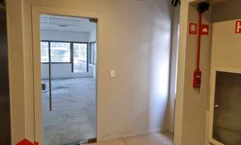 Imagem 4: Água Branca, Barra Funda, Lapa - Sala comercial com 175m², 4 vagas, piso elevado, ar condi