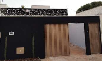 Imagem: Casa alto padrão em lote grande próximo