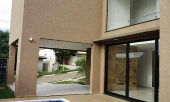 Imagem 5: Casa a venda em condomínio, 3 dormitórios, sendo 3 suítes , 4 banheiros, 4 vagas de garage