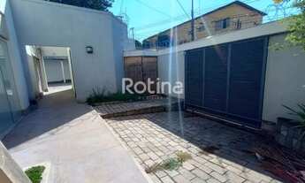 Imagem 2: Casa para aluguel, 4 quartos, 1 suíte, 10 vagas, Fundinho - Uberlândia/MG