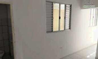 Imagem 2: Casa com 1 dormitório para alugar por R$ 650,00/mês - Jardim Elvira - Osasco/SP