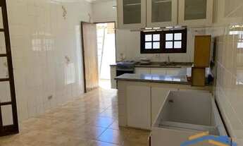 Imagem 3: Sobrado dividido em Duas casas + Casa nos fundos c/ 2 vagas - Jd Libano/SP