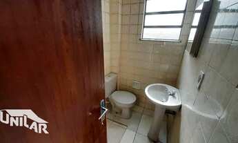 Imagem 2: Apartamento com 2 dormitórios para alugar, 94 m² por R$ 900,00/mês - Vila Mury - Volta Red