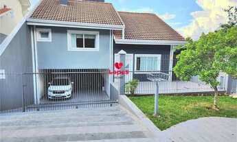 Imagem: Casa de Alto Padrão com 3 Pavimentos, 4