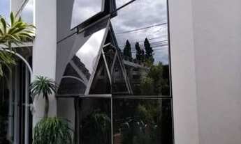 Imagem 2: Excelente localização na rua São João, parte alta. Casa nova, moderna