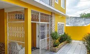 Imagem: Casa para venda tem 240 metros quadrados