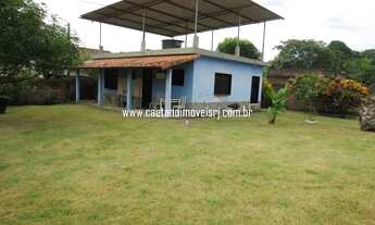 Imagem: Casa Com Quintal Todo Murado Em Papucaia/Cachoeiras