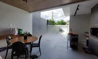 Imagem 4: Casa de condomínio sobrado para aluguel tem 280 metros quadrados com 5 quartos