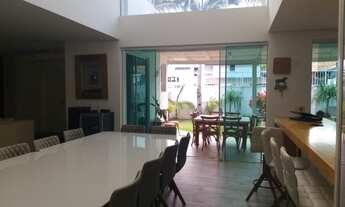 Imagem 6: Casa para aluguel e venda tem 1000 metros quadrados com 6 quartos.