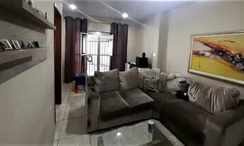 Imagem 4: Casa com terraço, garagens, junto a praça Guilherme da Silveira