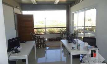 Imagem 2: Prédio com 520m² 1 sala, 1 cozinha, 5 banheiros, 3 vagas com elevador à venda, - Vila P