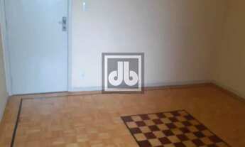 Imagem: Apartamento á venda São Cristóvão sala