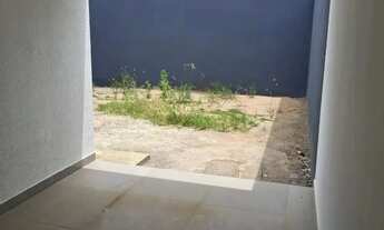 Imagem 2: Casa 2/4 c suite prox a Artemia Pires