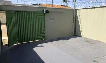 Imagem 4: Casa com 3 quartos a venda no setor Center Ville Casa de Rua com 3 Quarto(s) e 2 banheiro