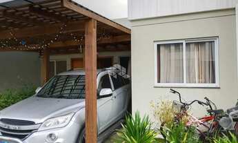 Imagem 2: Casa com 2 quartos/dormitórios no bairro Rio Caveiras, em Biguaçu - SC