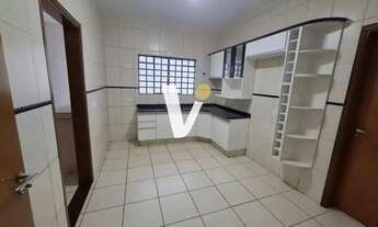 Imagem 3: Casa para Locação em Presidente Prudente, Jardim Cambuy, 3 dormitórios, 3 suítes, 2 banhei