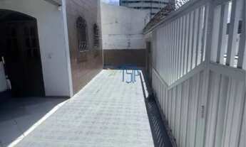 Imagem 3: Casa Padrão / Casa em Rua pública em Natal / Casa com 2 pavimentos / Casa no Bairro Lagoa