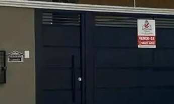 Imagem: Casa á venda com 2 quartos sendo 1 suíte