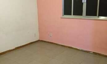 Imagem 5: Aluga-se uma casa, bairro centenário.DC