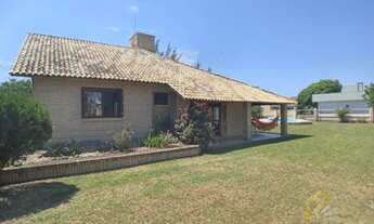 Imagem 2: Casa e Sobrado de 6 dormitórios à Venda - Xangri-lá