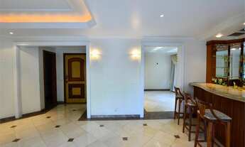 Imagem 7: 4 quartos, 2 suites, 4 vagas, 5 banheiros