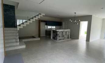 Imagem 3: Casa duplex com 4 quartos em Manguinhos