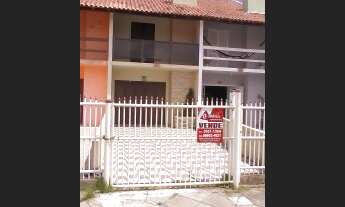 Imagem 2: Sobrado para venda possui 92 metros quadrados com 3 quartos em Salinas - Cidreira - RS