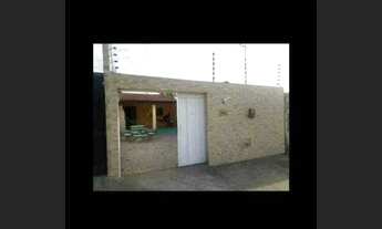 Imagem 2: Casa padrão Casa com 2 dormitórios