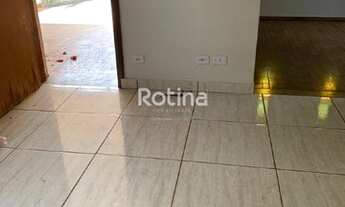 Imagem 2: Casa à venda, 3 quartos, 1 suíte, 3 vagas, Custódio Pereira - Uberlândia/MG