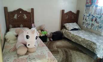 Imagem: Vendo ou troco casa com lote medindo 180metros