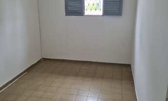 Imagem 2: Casa de esquina para alugar no valentina 1